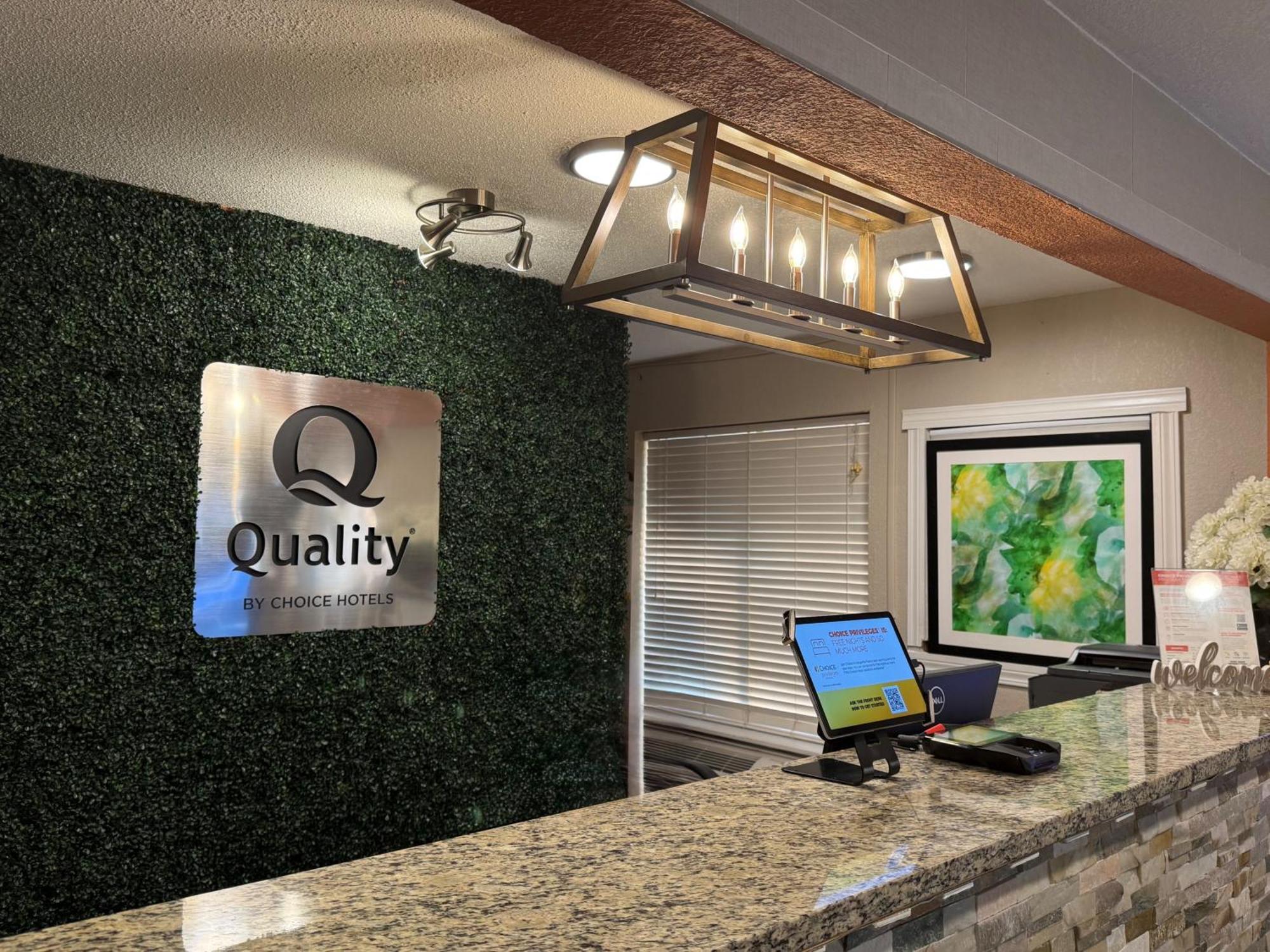 Quality Inn Crestview Buitenkant foto